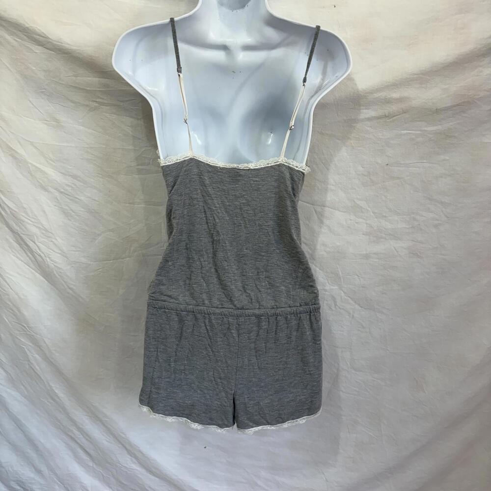 Victoria’s Secret jersey knit lace romper sz medium - Picture 4 of 6